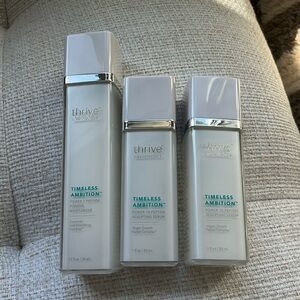 BRAND NEW: Thrive cosmetics sculpting serum/ moisturizer